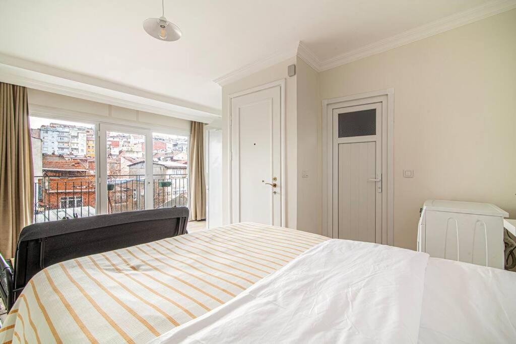 Studio Flat With Terrace In Balat, Fatih * İstanbul